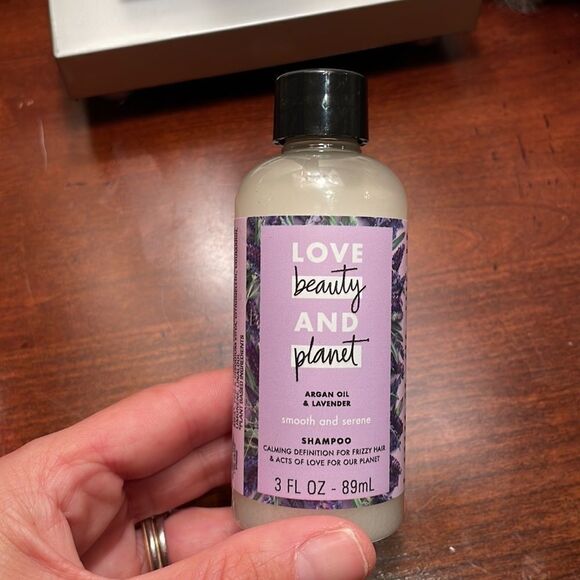NWT Love Beauty and Planet Argan oil and lavender shampoo - Picture 2 of 5